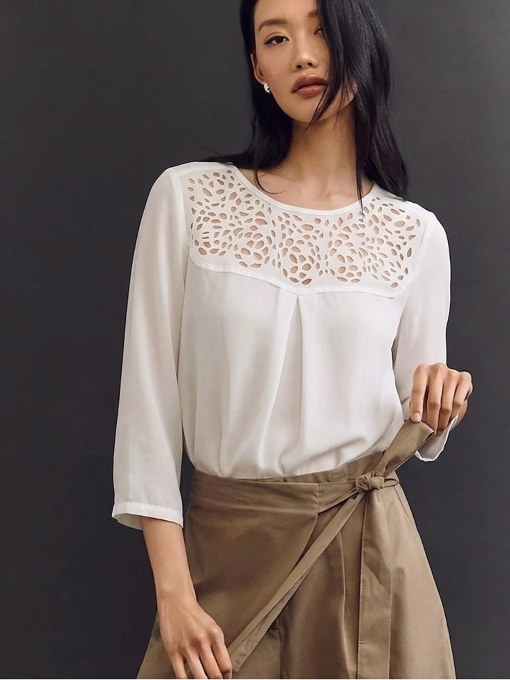 Anthropologie Cream Laser Cut Blouse Size 0 XS Business Casual Old Money Preppy